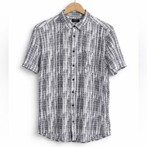 Basement Slim Fit Abstract Print Shirt M Viscose Button Up Short Sleeve
